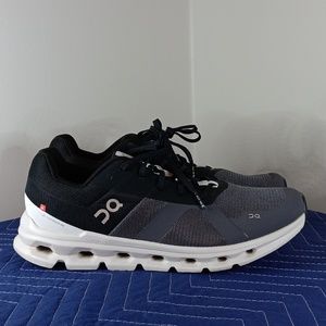 On Cloudrunner Eclipse/Frost size 12